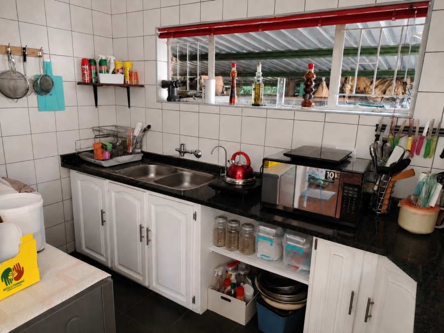 3 Bedroom Property for Sale in Bodorp North West